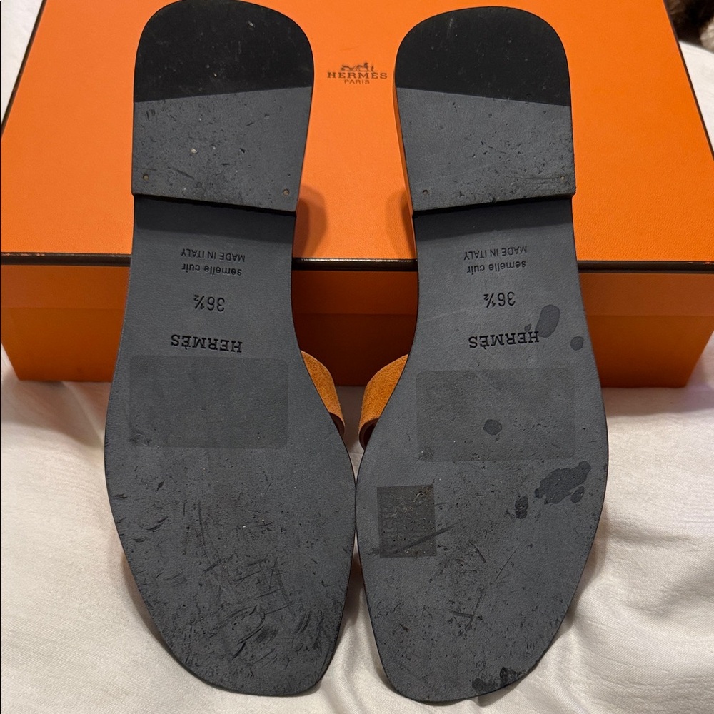 Hermes Rose Chevre Velours Oran Slide Sandals - Picture 4 of 4